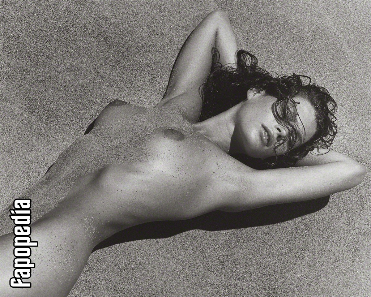 Cindy crawford nude pic shaved