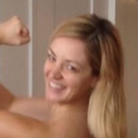 Abby Elliott Nude