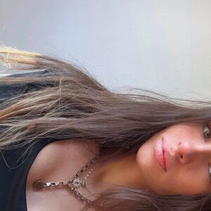 Aguss_tirante Nude