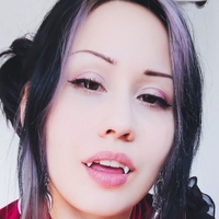 Alienmewn Nude