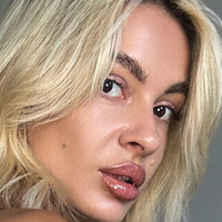 Alina Hart Nude
