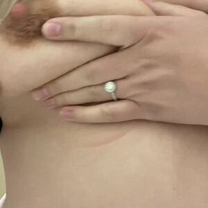 Allieluna Nude