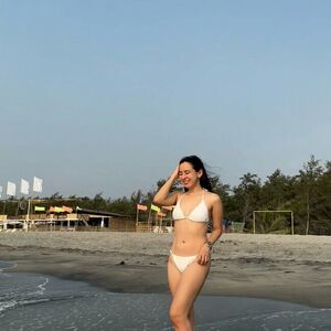 Allistare Velarde Arjona Nude