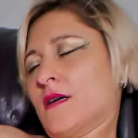 Amelie Granny Nude