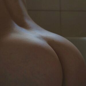 Andreeanic18 Nude