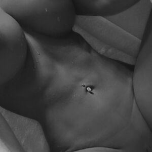 anne.solo Nude