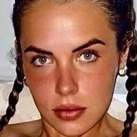 _april_harris97 Nude