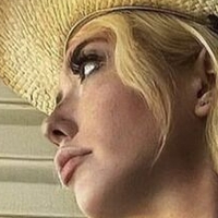 april_thehills Nude
