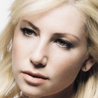 Ari Graynor Nude