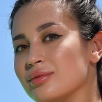 Ari Sunny Nude