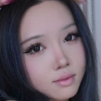 ArianaLu Nude