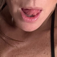 arielswallows Nude