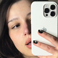 arolaneg Nude