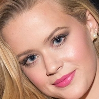 Ava Phillippe Nude