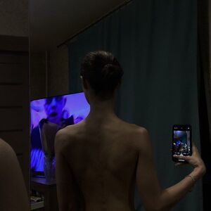 babe_elisk Nude