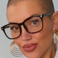 Bald Women Nude