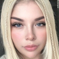 Belahnina Nude