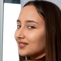 Bella Reina Nude