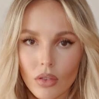 Betsy-Blue English Nude
