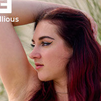 bibillious Nude