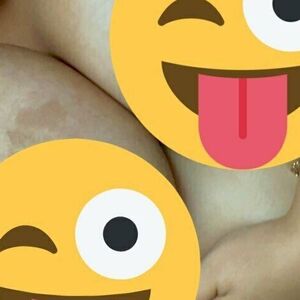 bigandbustytitty Nude