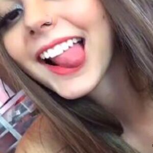 biiaoliveira.m Nude