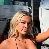 Bikini Tradie Nude