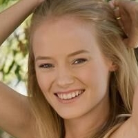 Blondevelvet Nude