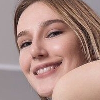 Bobbie Model Nude
