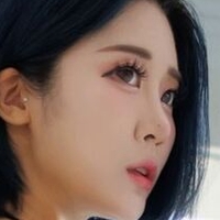 bomistry2022 Nude