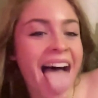 camncaroline Nude