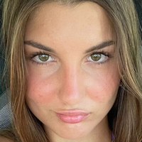 Carlota Valiente Nude
