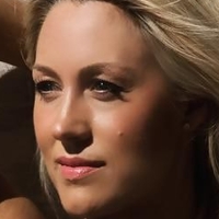 Caroline Pearce Nude