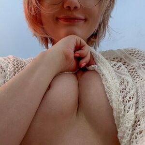 Carry Key Nude