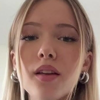 celina.sndr Nude