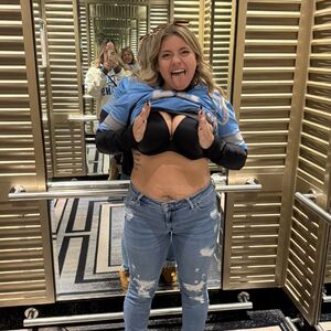 ckbettz Nude