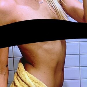Clari Moine Nude