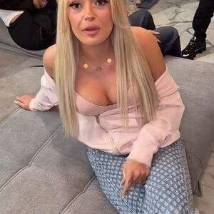 Cocacherriw  Nude
