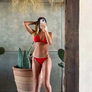 comewatchalyss Nude