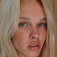 Crystal Lily Nude