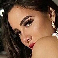 Debbievarela Nude