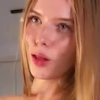 Deevolentine Nude