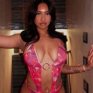 Diondra Nude