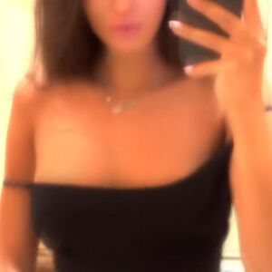Djina Dzinovic Nude