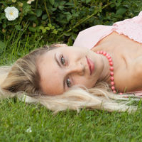 Dolly Roses Nude