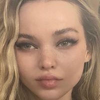 Dove Cam Nude