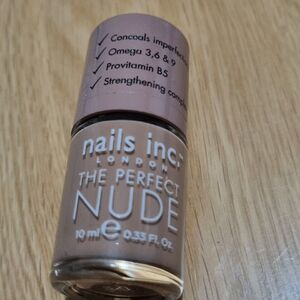 Draycott Nude