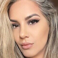 Elise Janina Nude