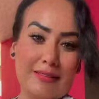 Elizabeth Eskuivera Nude
