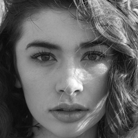 Elizabeth Vivo Nude